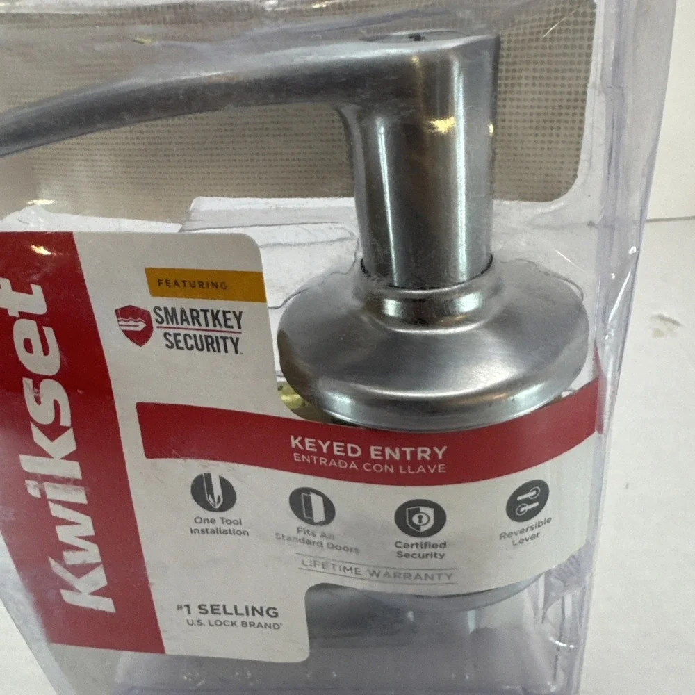 Kwikset‎ Delta Satin Chrome Keyed Entry Door Lock Lever Handle